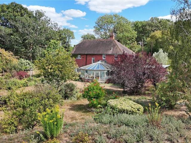 House for sale in Littlecote, West Sussex