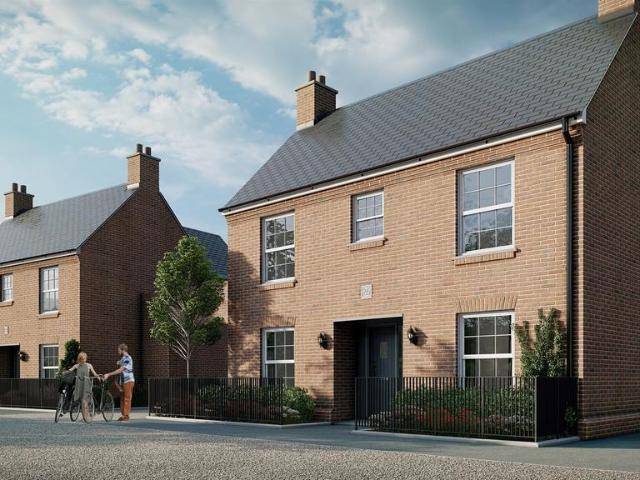 House for sale in Chelmondiston, Suffolk