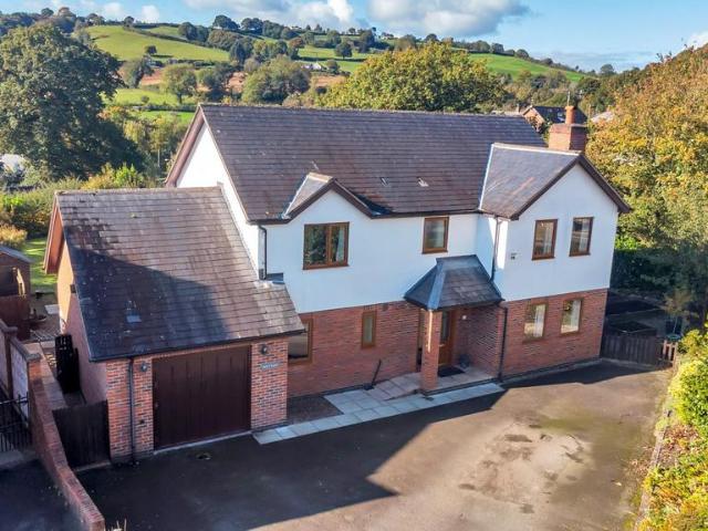 House for sale in Pontrobert, Wales