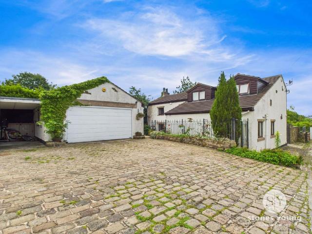 House for sale in Lammack, Blackburn