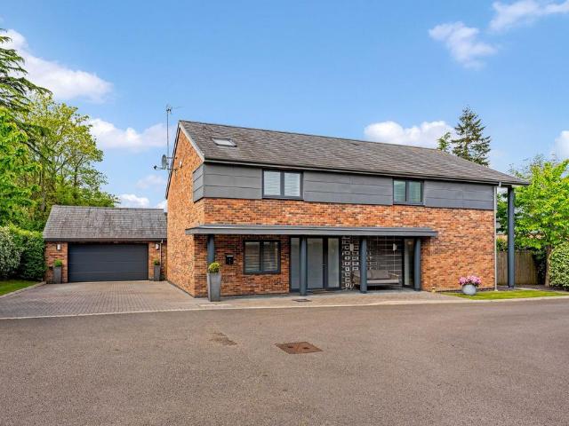 House for sale in Highfields Farm, Warrington
