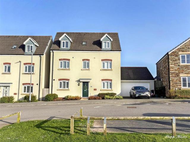 House for sale in Probus, Cornwall