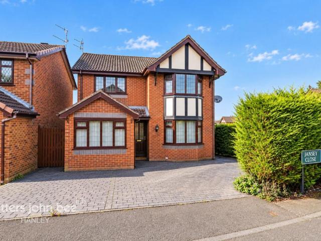 House for sale in Fenton, Stoke-on-Trent
