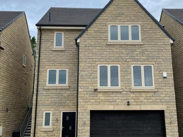 House for sale in Worsbrough Common, Worsbrough