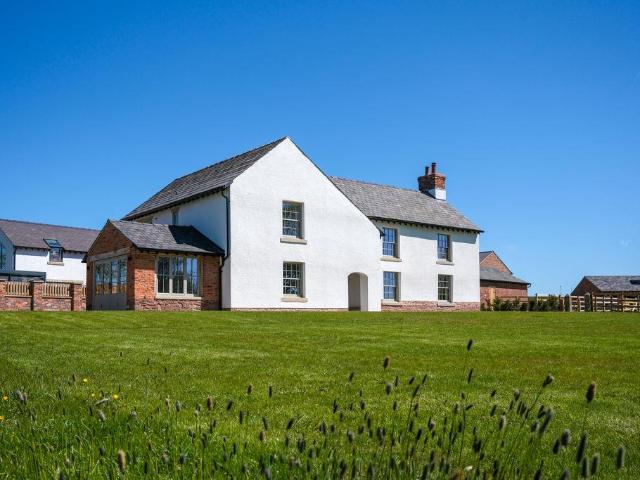 House for sale in Andertons Mill, Lancashire