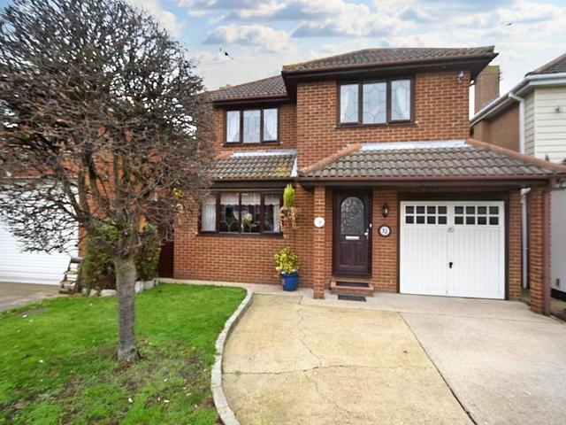 House for sale in Winter Gardens, Essex