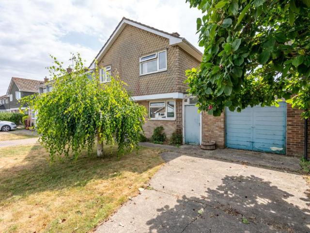 House for sale in Donnington, Littlecote