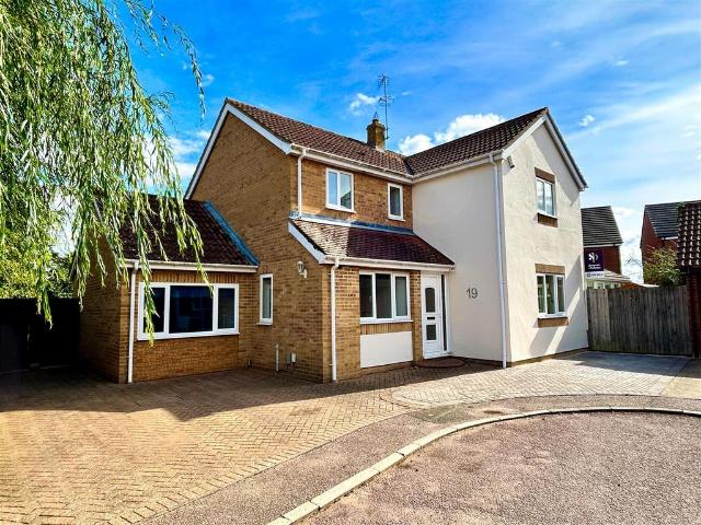 House for sale in Oundle, North Northamptonshire