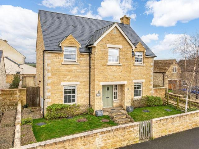House for sale in Crudwell