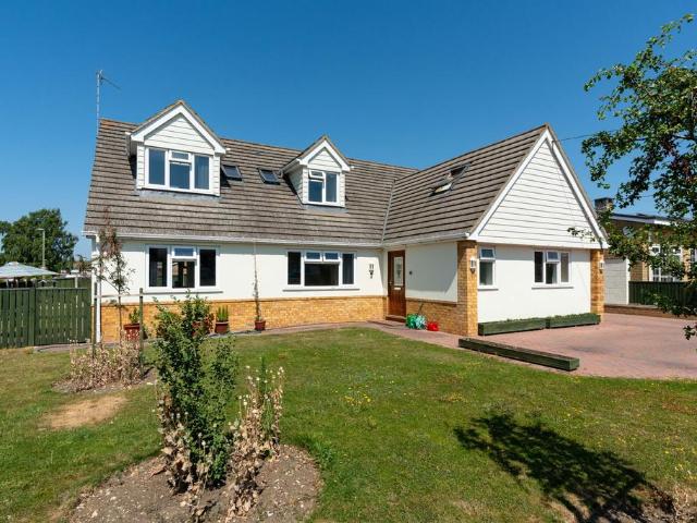 House for sale in Berrick Salome, Oxfordshire