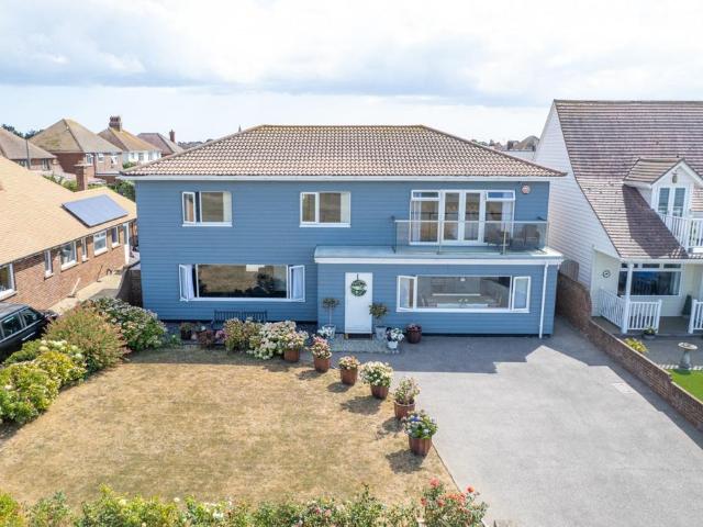 House for sale in Acol, Kent