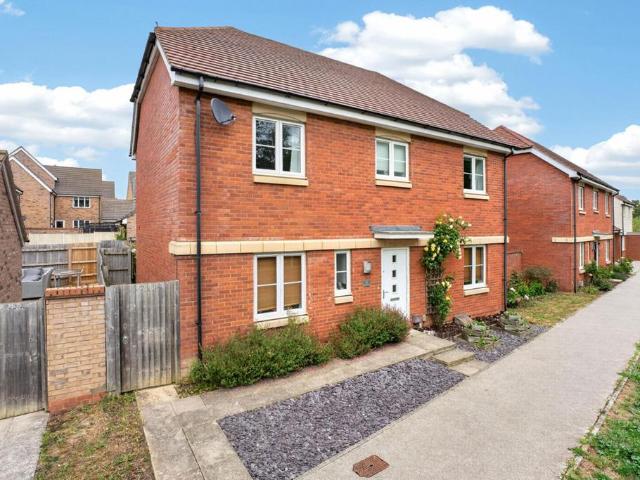 House for sale in Loves Farm, Huntingdon