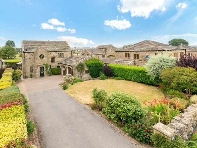House for sale in Stocksmoor, Kirkburton