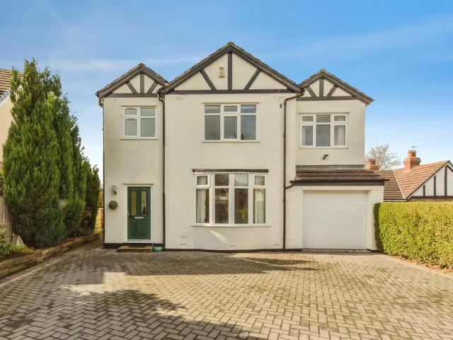 House for sale in Greenside, Macclesfield