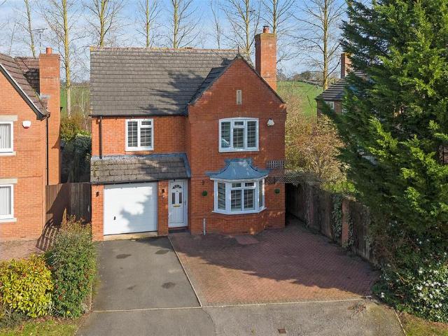 House for sale in Alderminster, Warwickshire