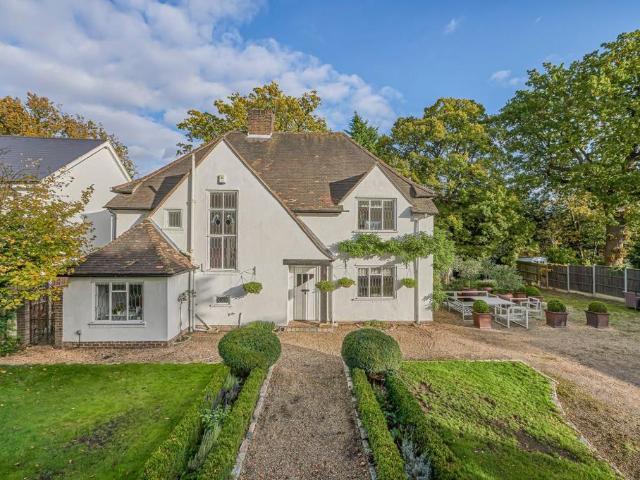 House for sale in Elmstead, Greater London