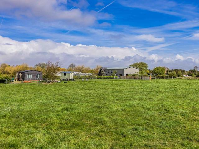 House for sale in Sidlesham, Chichester