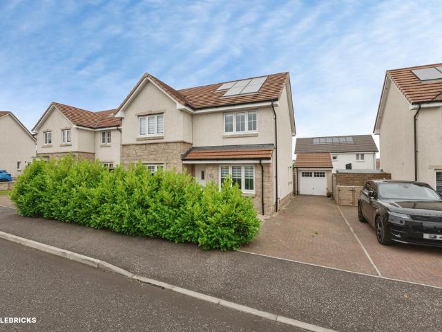 House for sale in Cross Stobbs, Barrhead