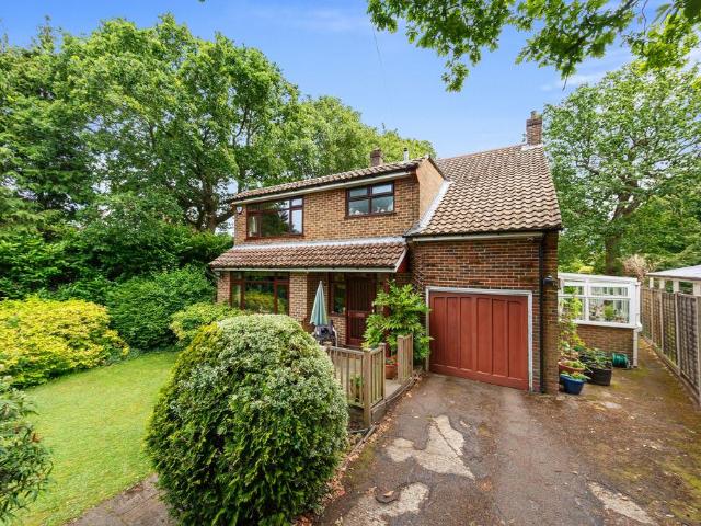 House for sale in London Borough of Croydon, Purley