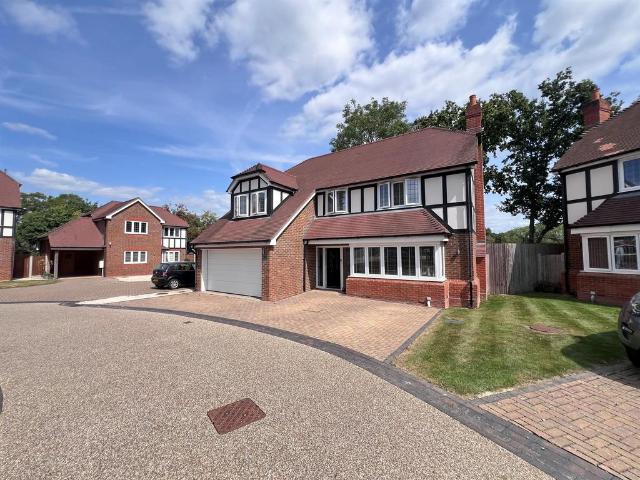 House for sale in Abbotsford, Perryfields