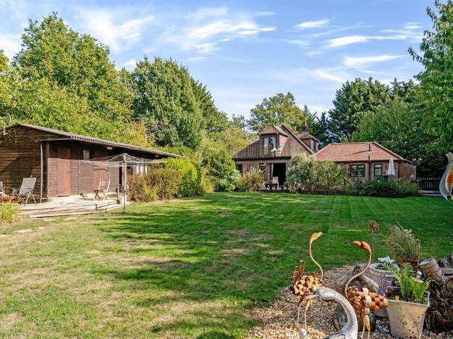 House for sale in Codmore Hill, Horsham