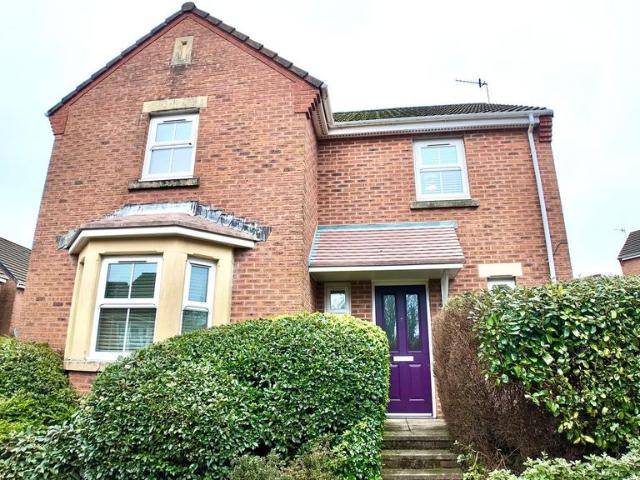 House for sale in Croespenmaen, Wales