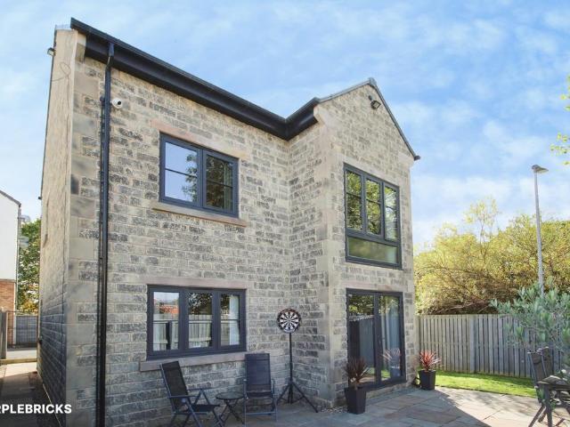 House for sale in Wrenthorpe, Wakefield