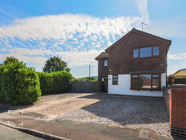 House for sale in Cheadle, Kingsley Moor