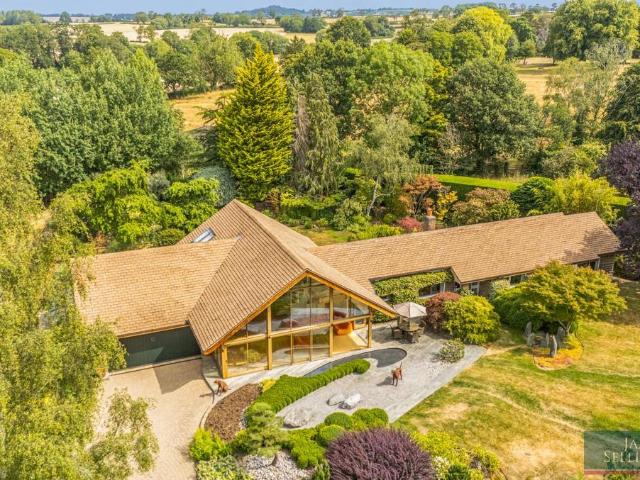 House for sale in Stanford On Avon, Leicestershire