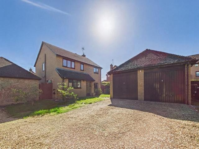 House for sale in Oundle, North Northamptonshire
