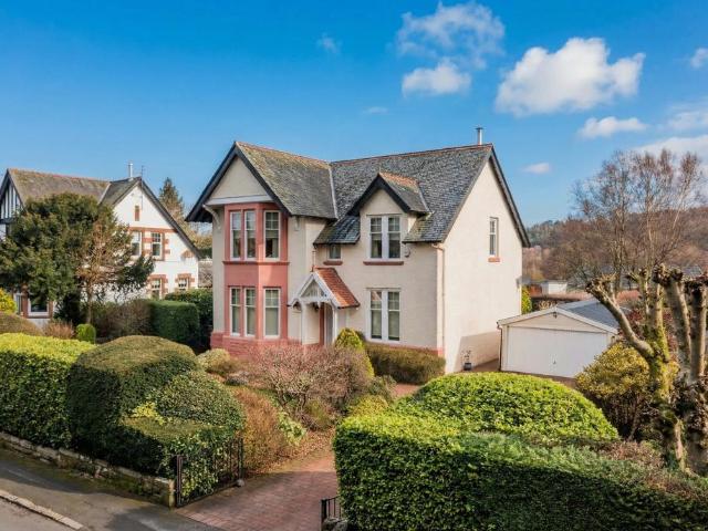 House for sale in Kilmacolm, Scotland