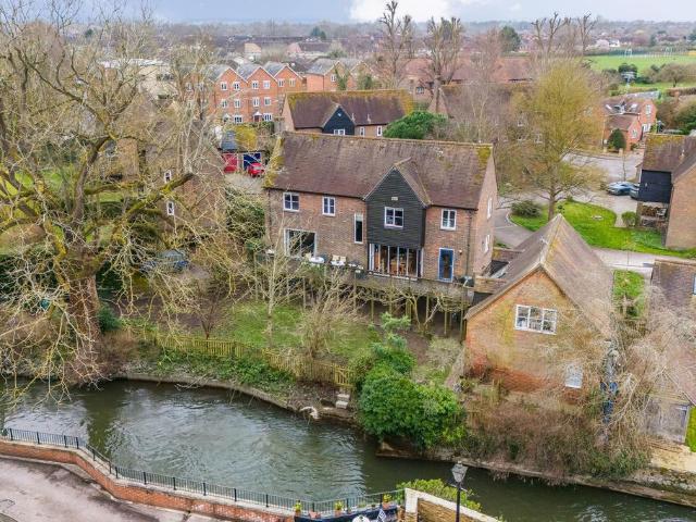 House for sale in Caldecott, Dromore