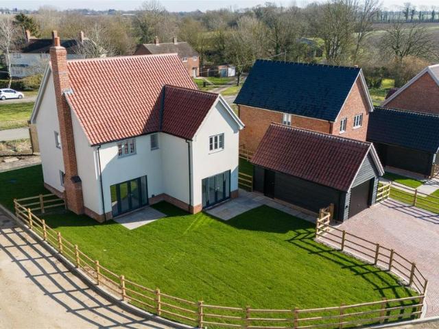 House for sale in Bedingfield, Suffolk