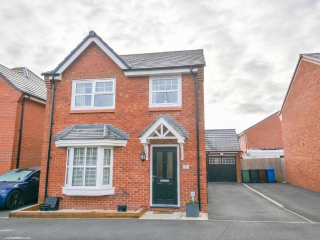 House for sale in Pennington Wharf Estate Phase 5, Wigan