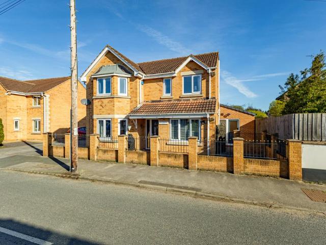 House for sale in Hensall, North Yorkshire