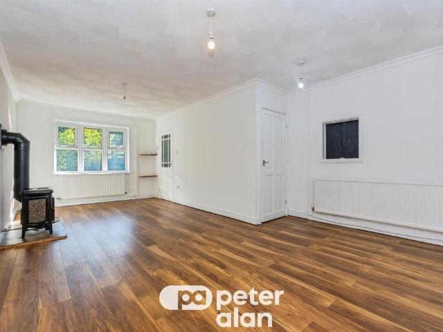 House for sale in Pelenna, Wales