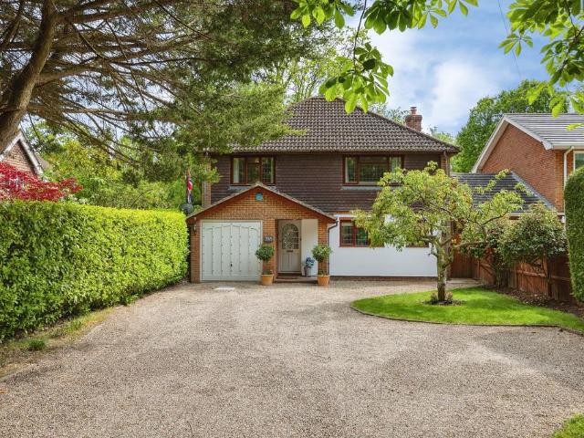 House for sale in Wrecclesham, Fole