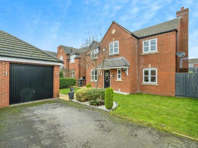 House for sale in Kettlebrook, Staffordshire