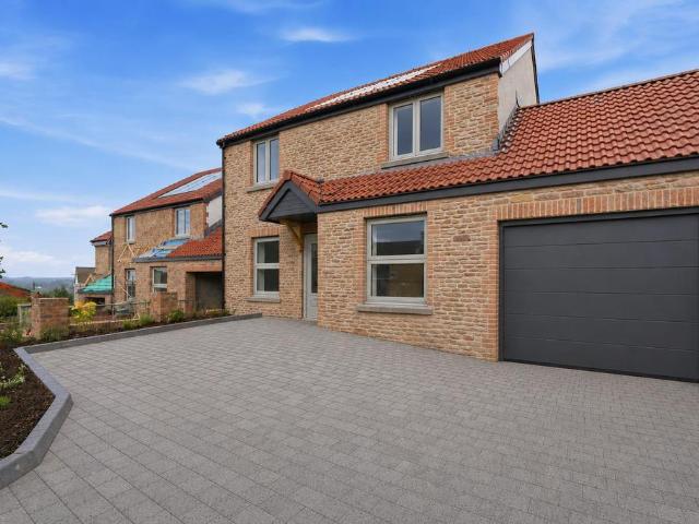 House for sale in Frampton Cotterell