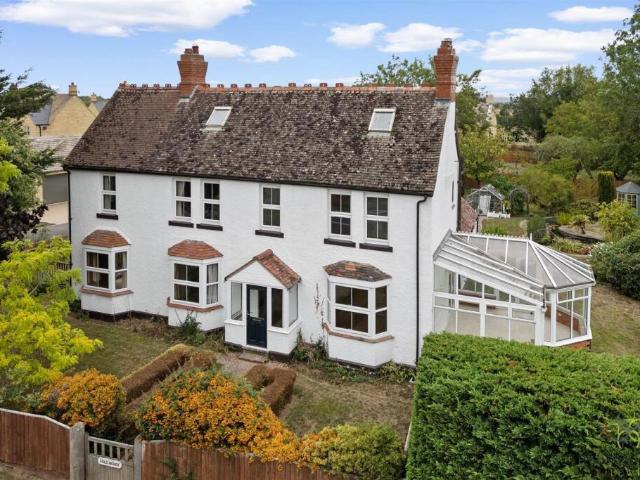 House for sale in Fossebridge, Gloucestershire
