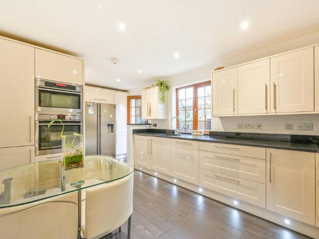 House for sale in St. George in the East, Shadwell