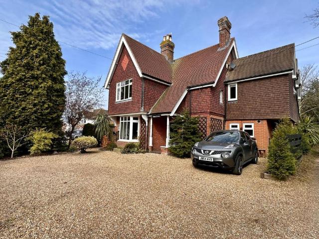 House for sale in Heathlands, East Sussex