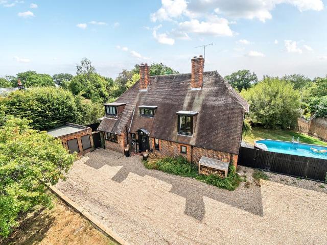 House for sale in Wrecclesham, Fole