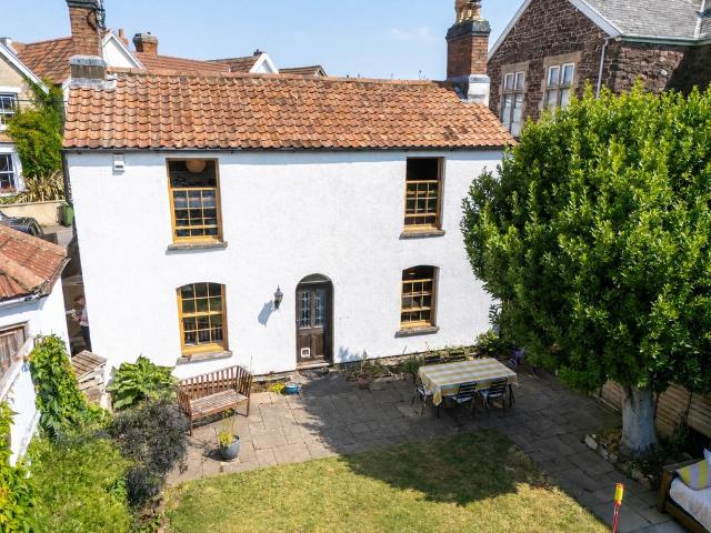 House for sale in Easton-in-gordano, North Somerset