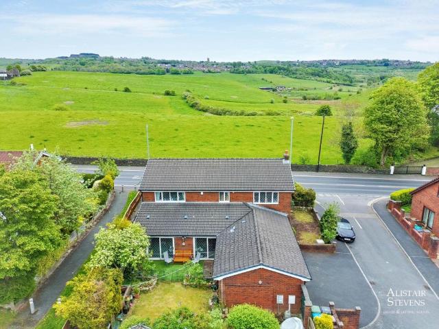 House for sale in Shaw and Crompton, Pendock