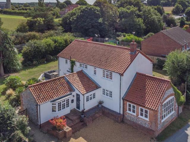 House for sale in Roughton, Comers