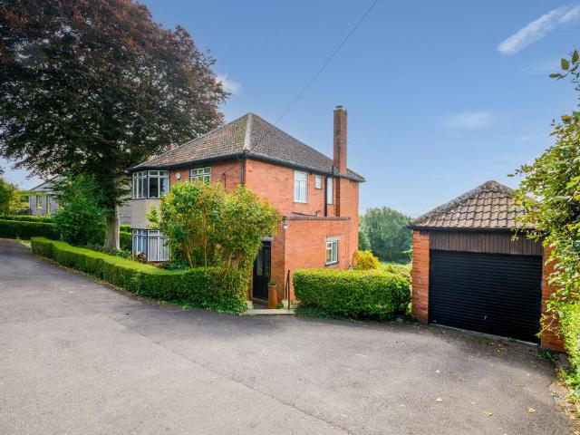 House for sale in Glastonbury, Somerset