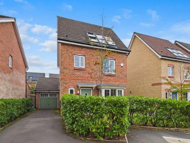 House for sale in Linnyshaw, Salford