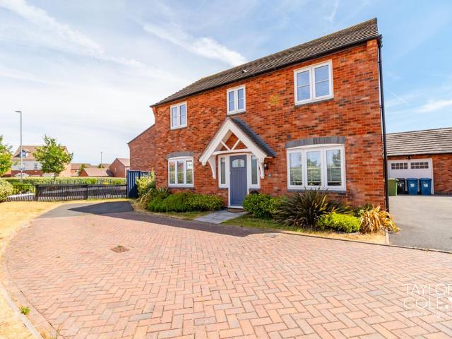 House for sale in Leyfields, Kettlebrook