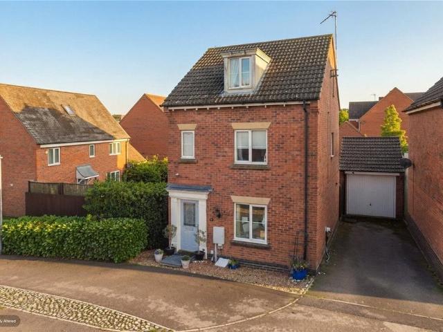 House for sale in Desborough, North Northamptonshire